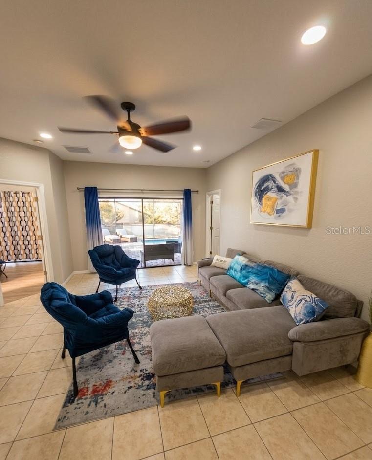 HIGH GROVE - Residential Lease