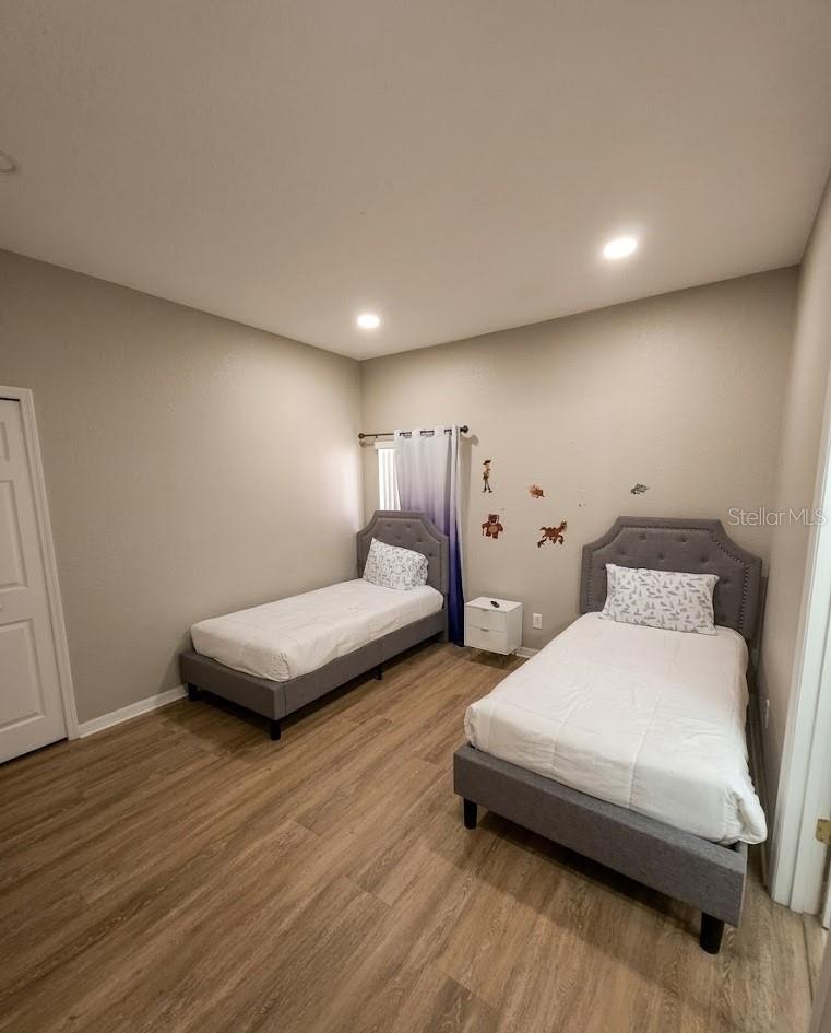 HIGH GROVE - Residential Lease