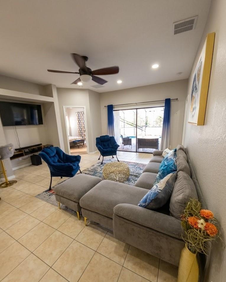 HIGH GROVE - Residential Lease