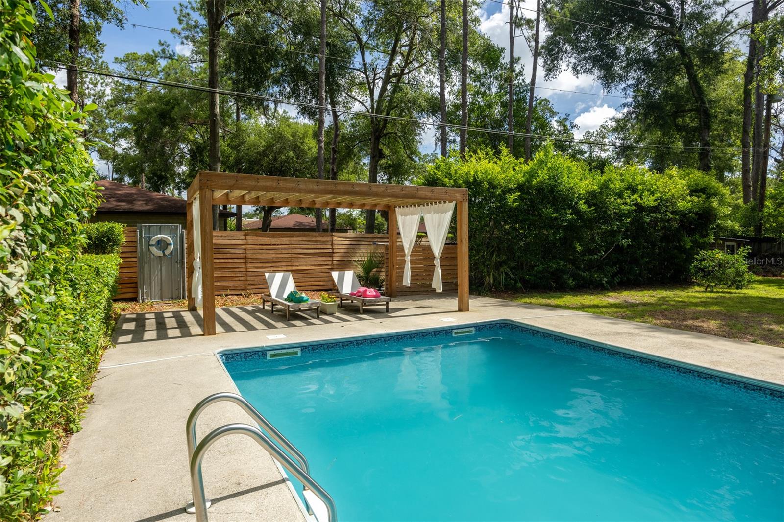 PALM VIEW ESTATES - Residential
