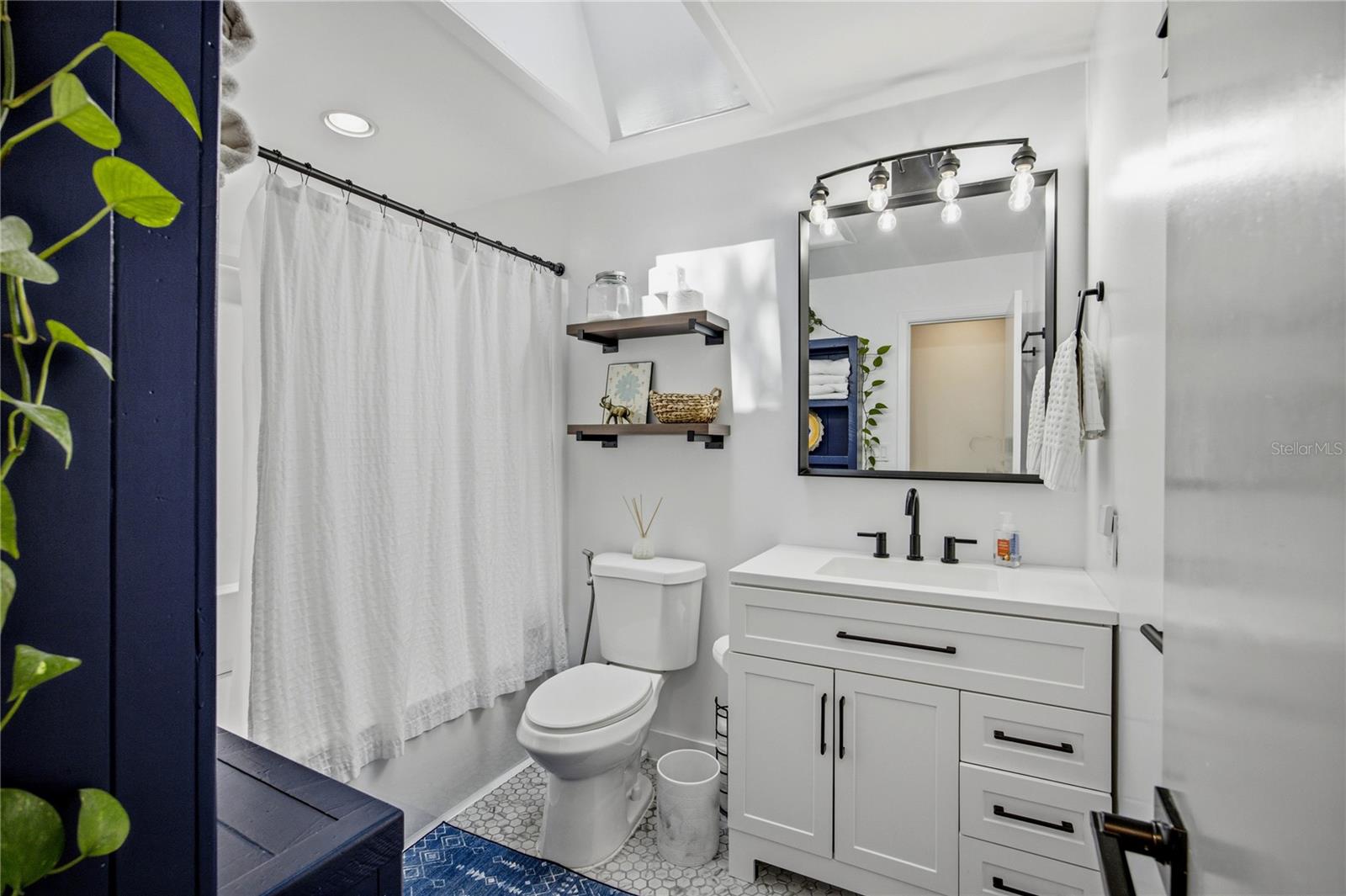 PALM VIEW ESTATES - Residential