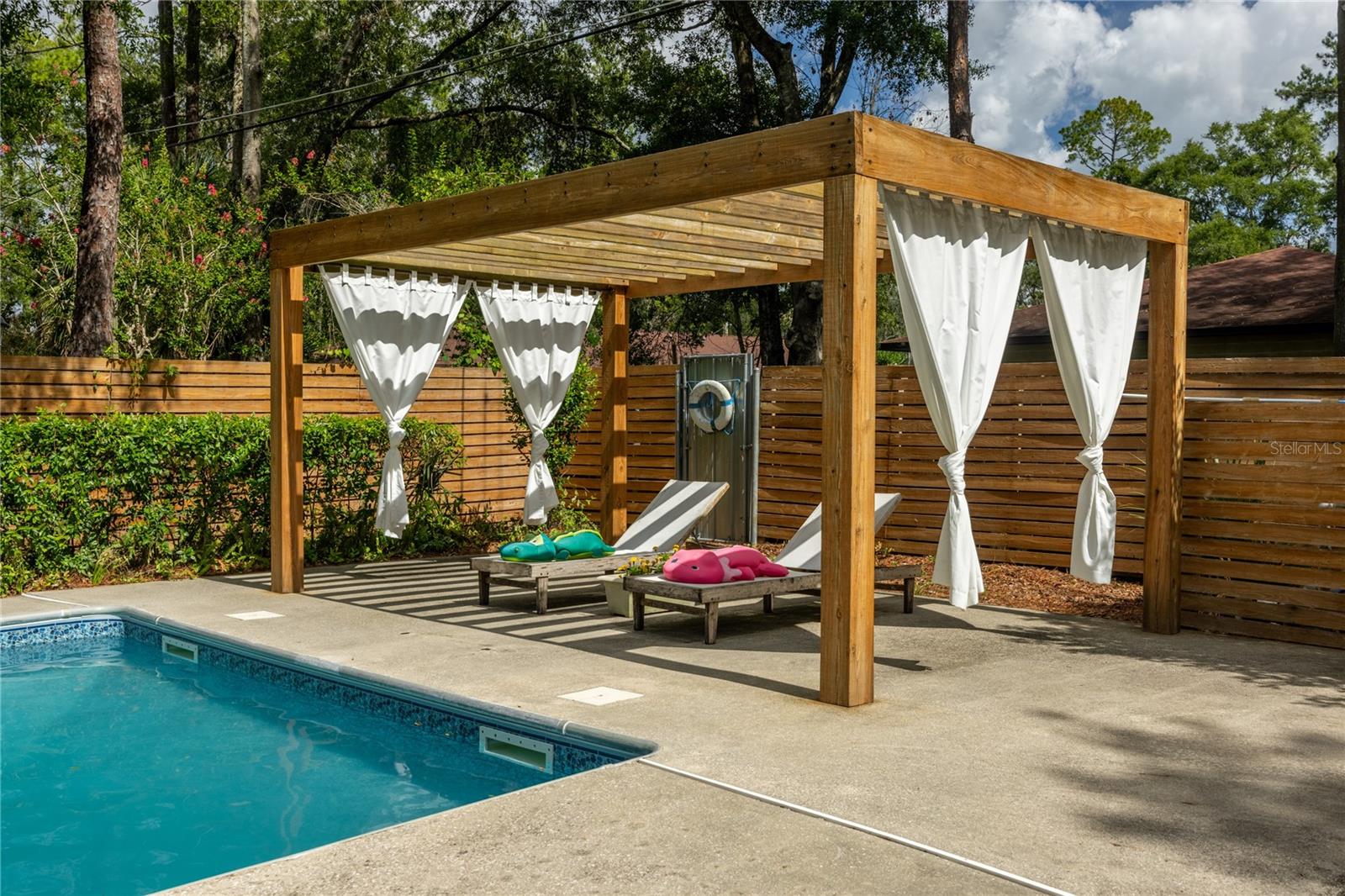PALM VIEW ESTATES - Residential