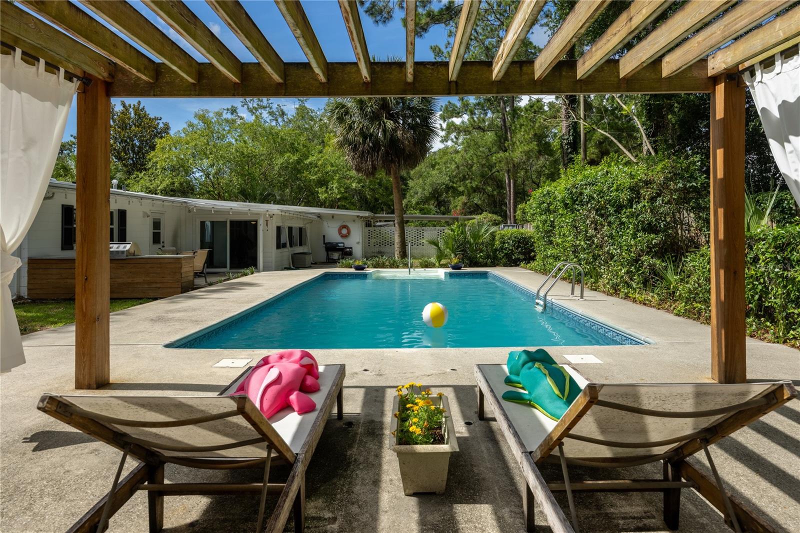 PALM VIEW ESTATES - Residential
