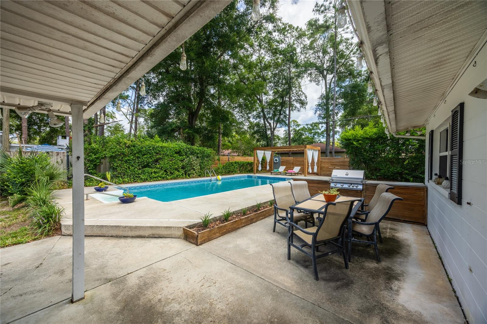PALM VIEW ESTATES - Residential