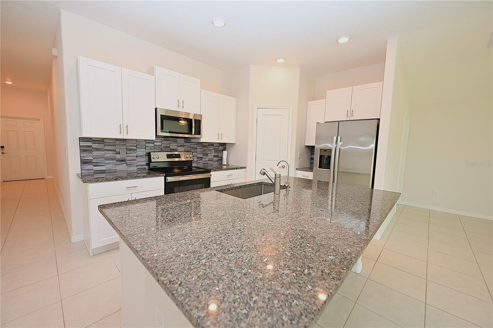 SADDLE CREEK - Residential Lease