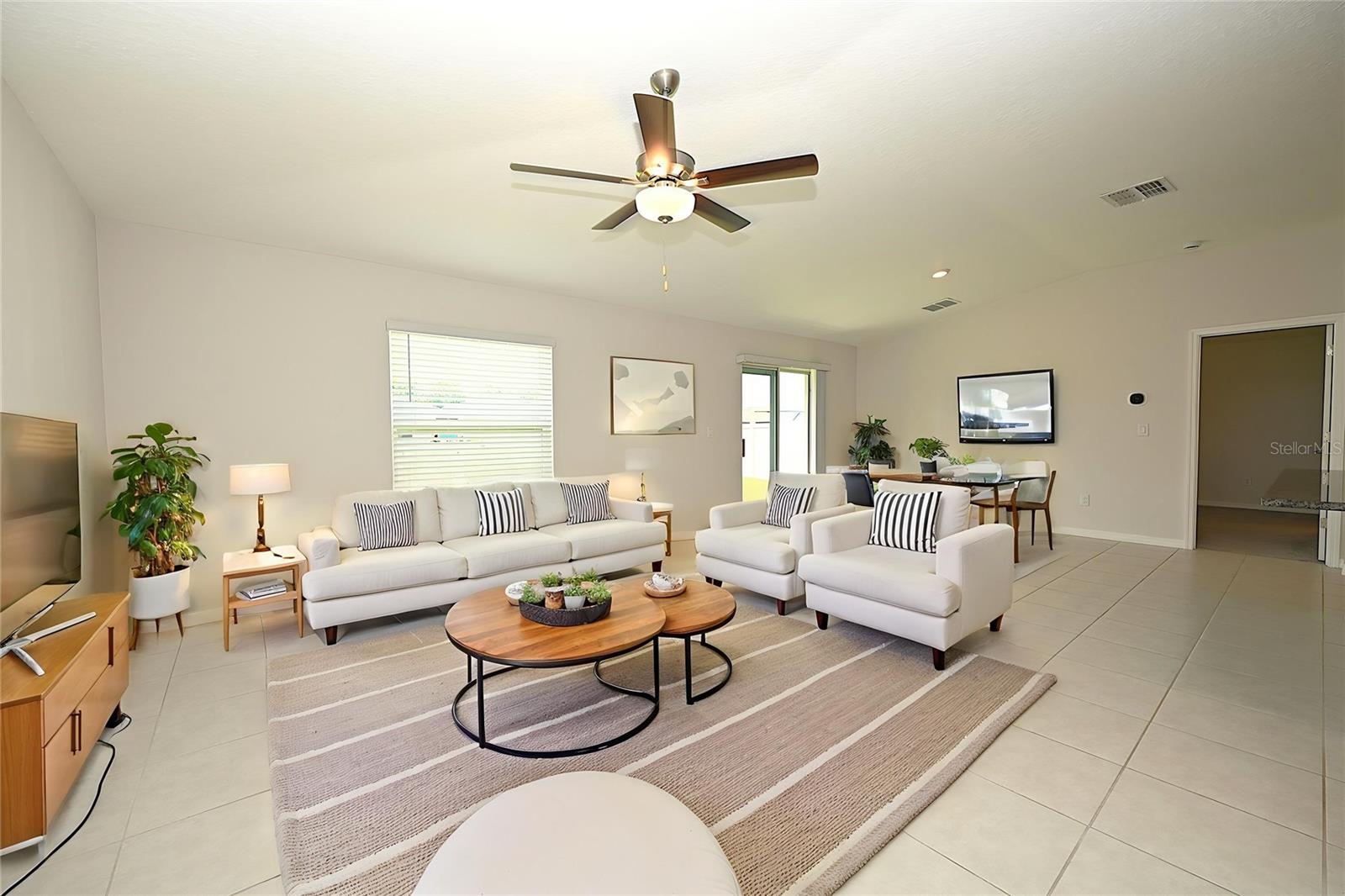 SADDLE CREEK - Residential Lease