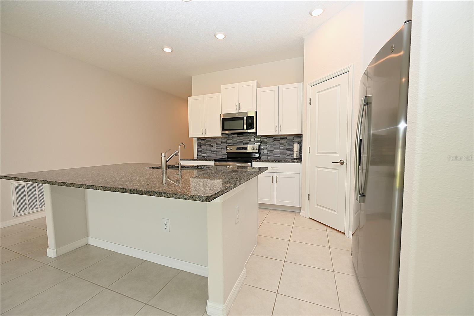 SADDLE CREEK - Residential Lease