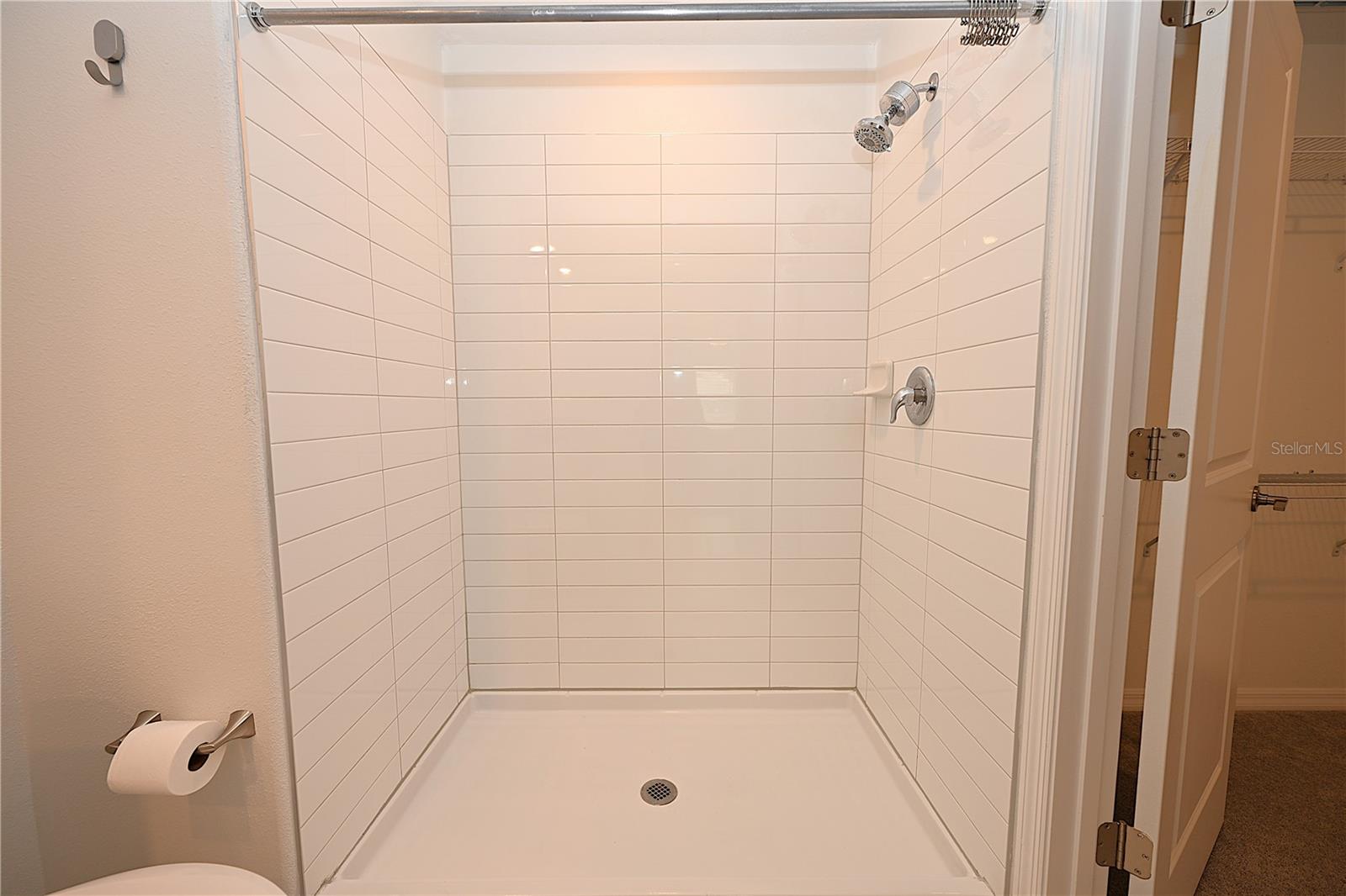 SADDLE CREEK - Residential Lease