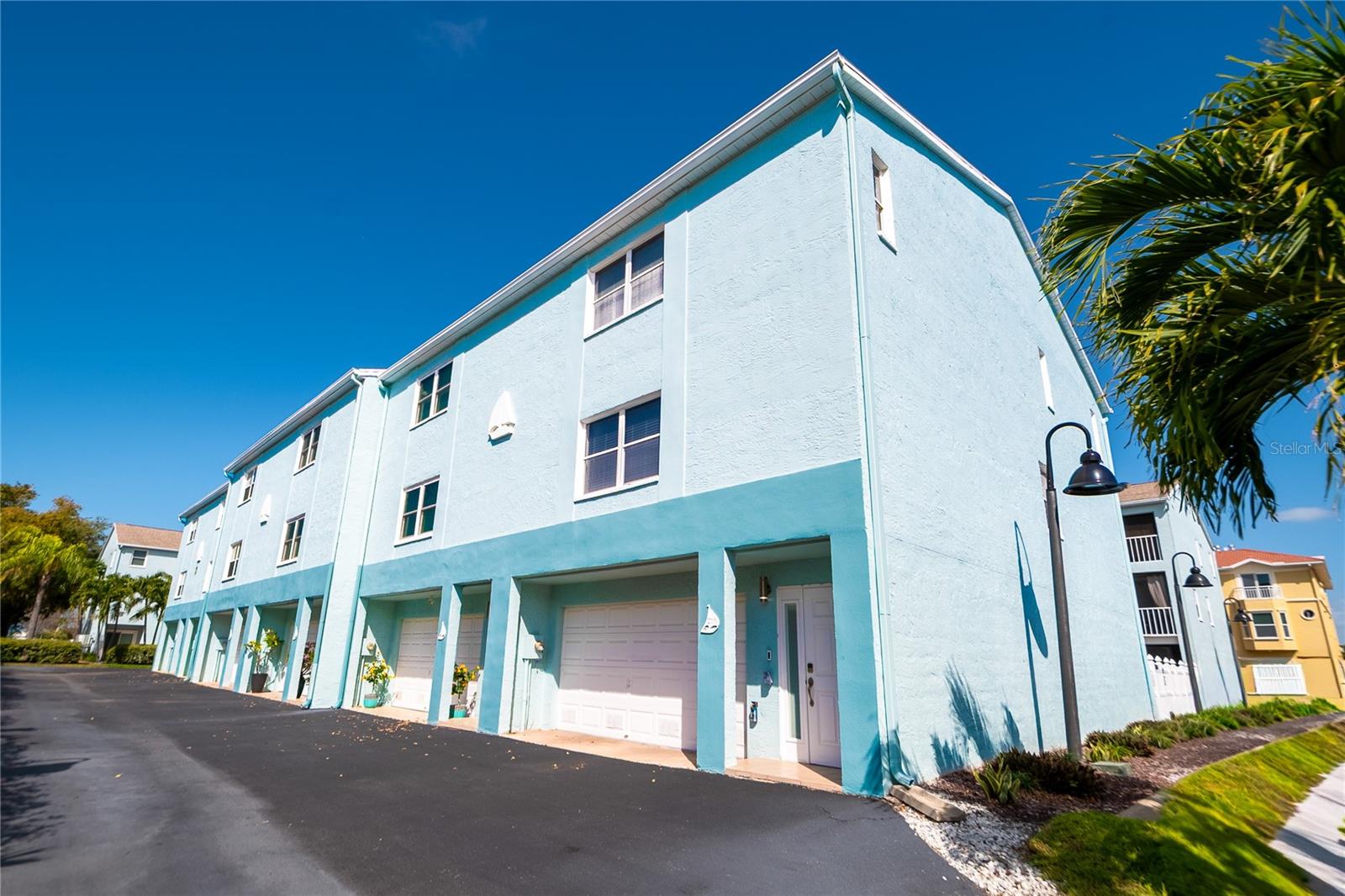 TIERRA SAILS TOWNHOMES - Residential