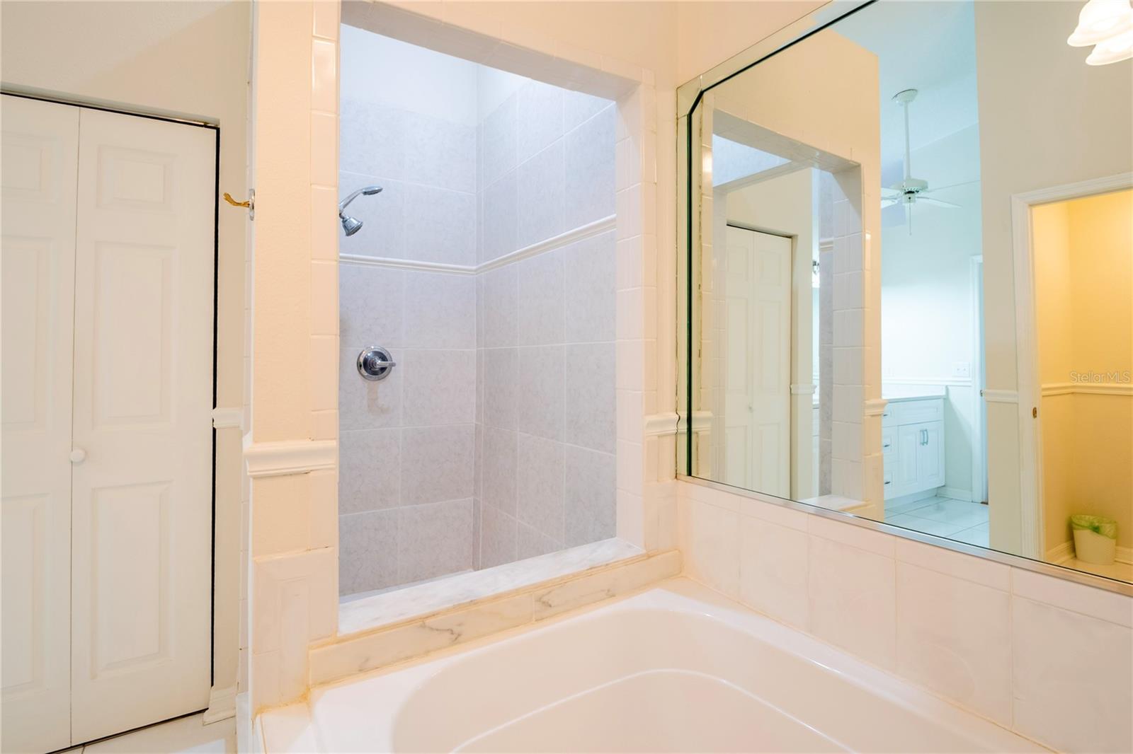 TIERRA SAILS TOWNHOMES - Residential