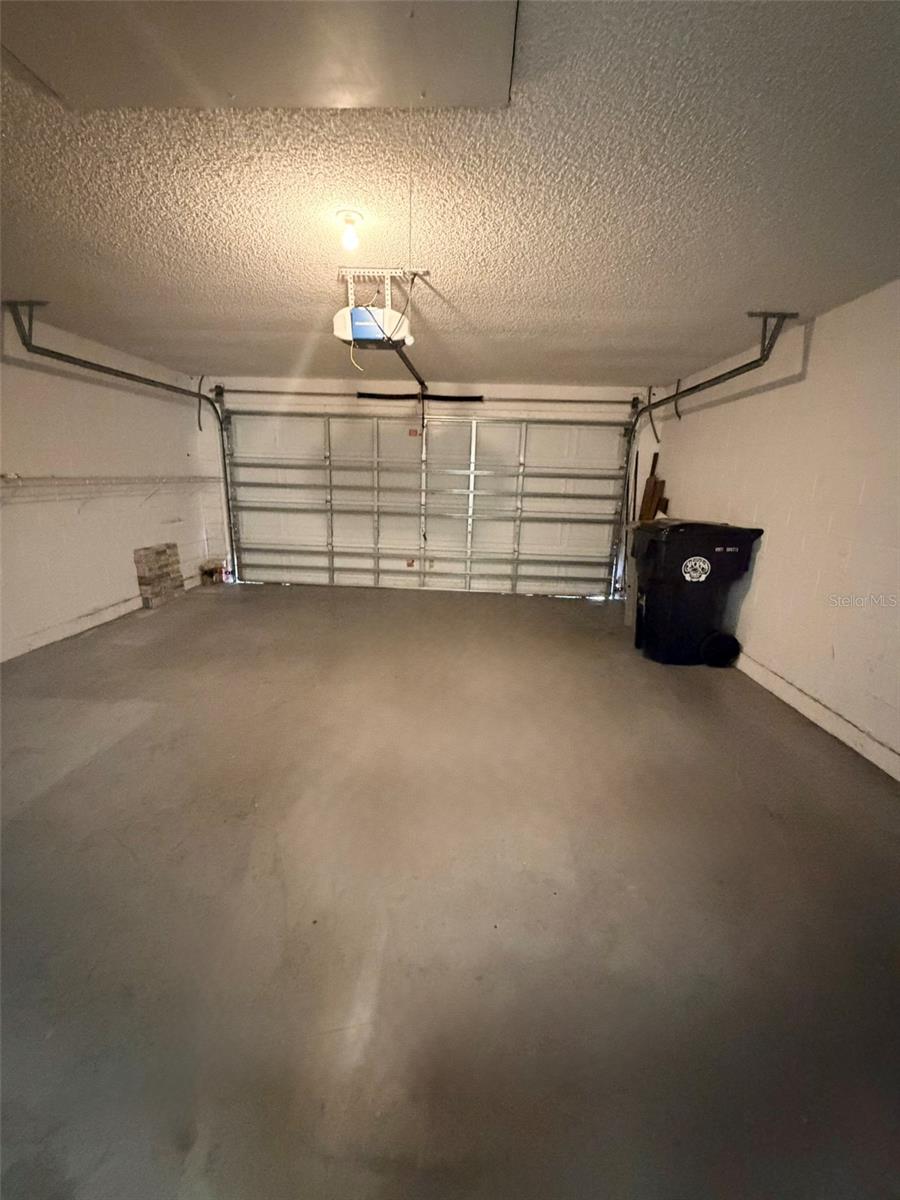 WEKIVA SPGS RESERVE PH 01 - Residential Lease
