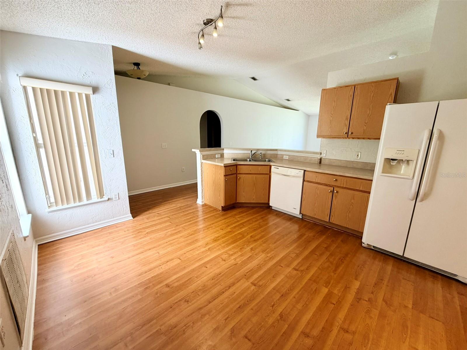 WEKIVA SPGS RESERVE PH 01 - Residential Lease