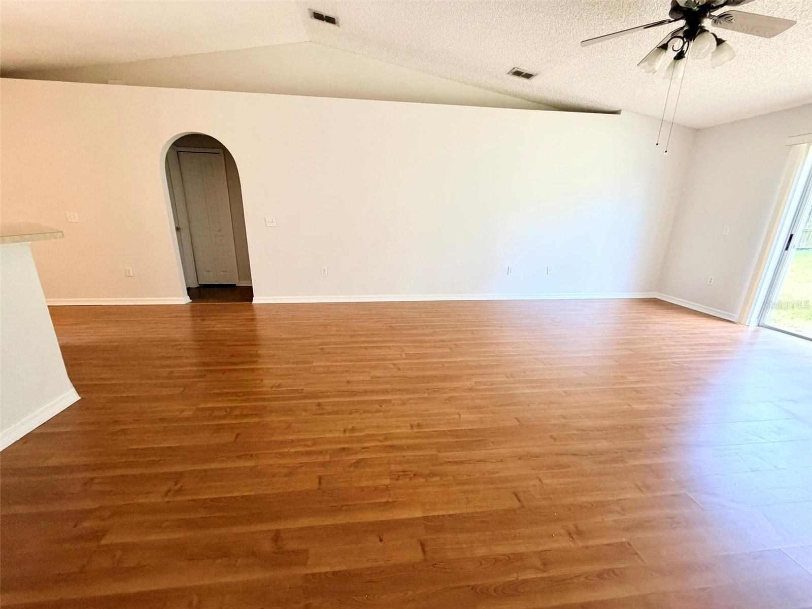 WEKIVA SPGS RESERVE PH 01 - Residential Lease
