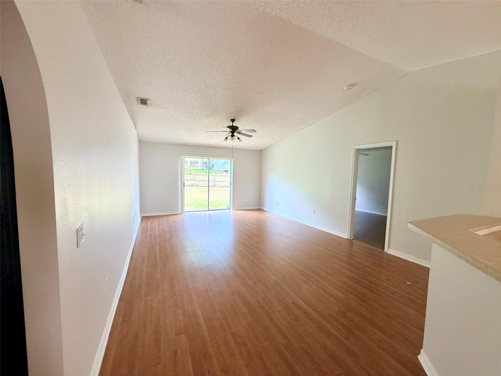 WEKIVA SPGS RESERVE PH 01 - Residential Lease