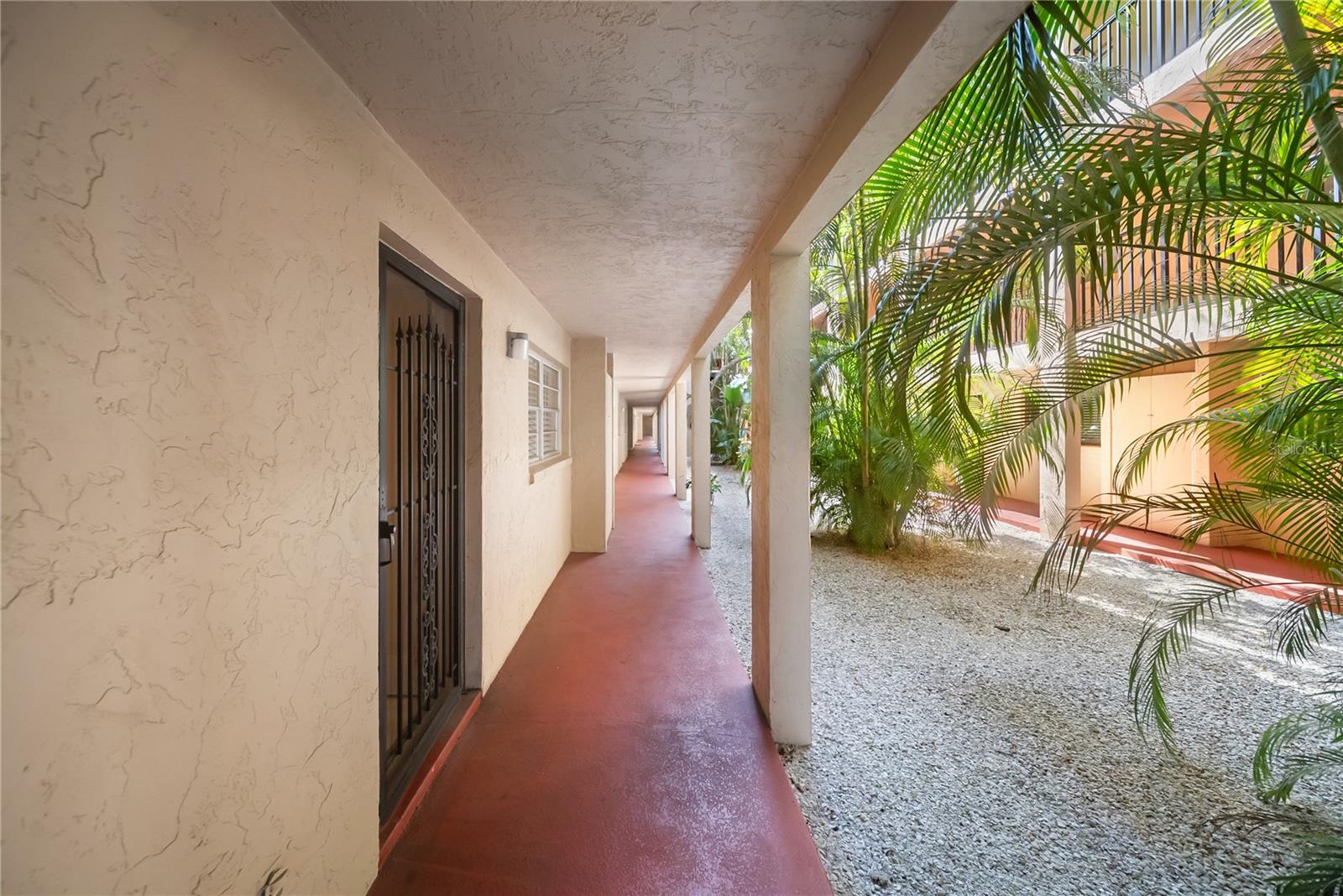 PLAZA GARDENS - Residential