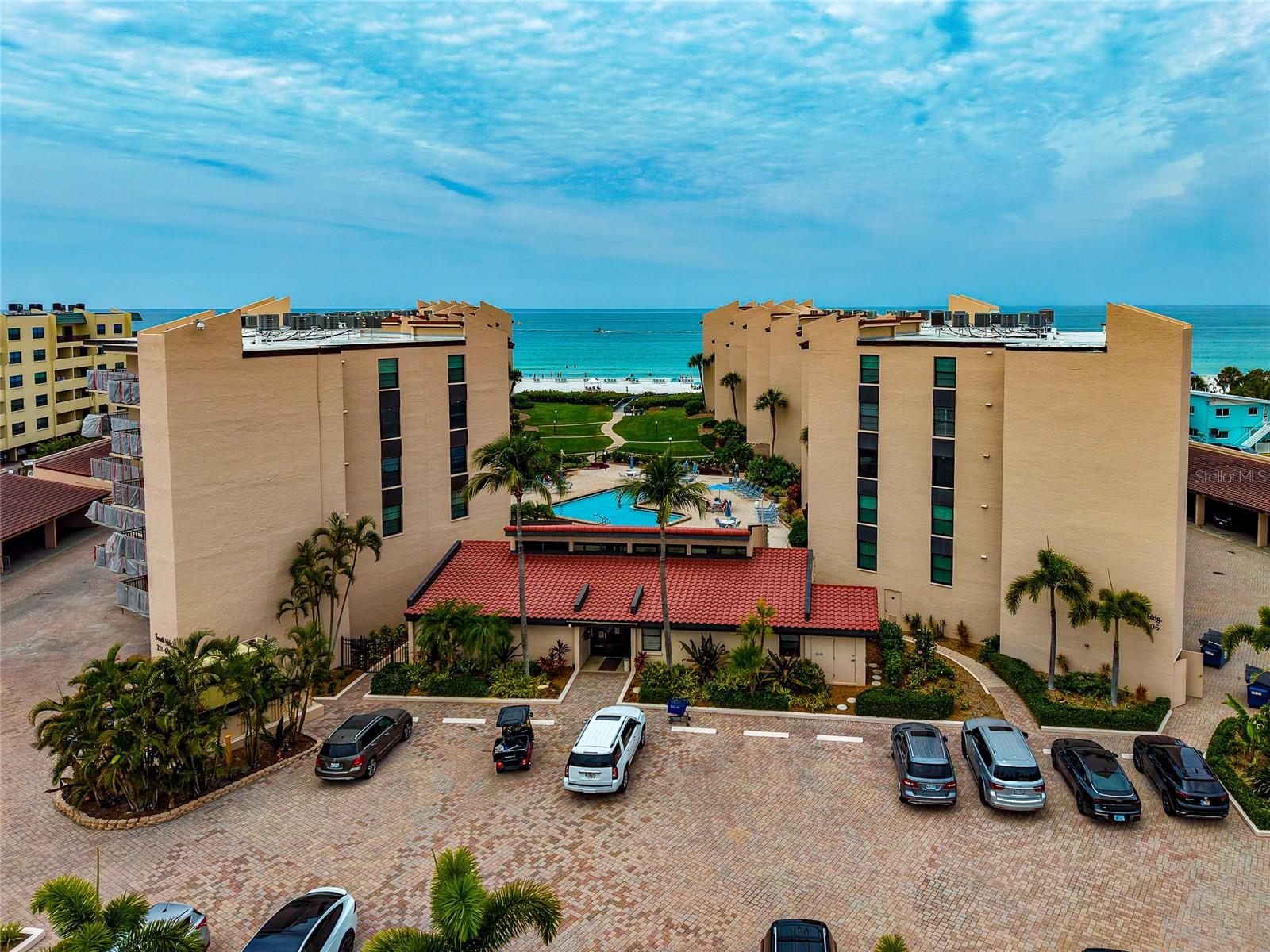 SIESTA BREAKERS - Residential