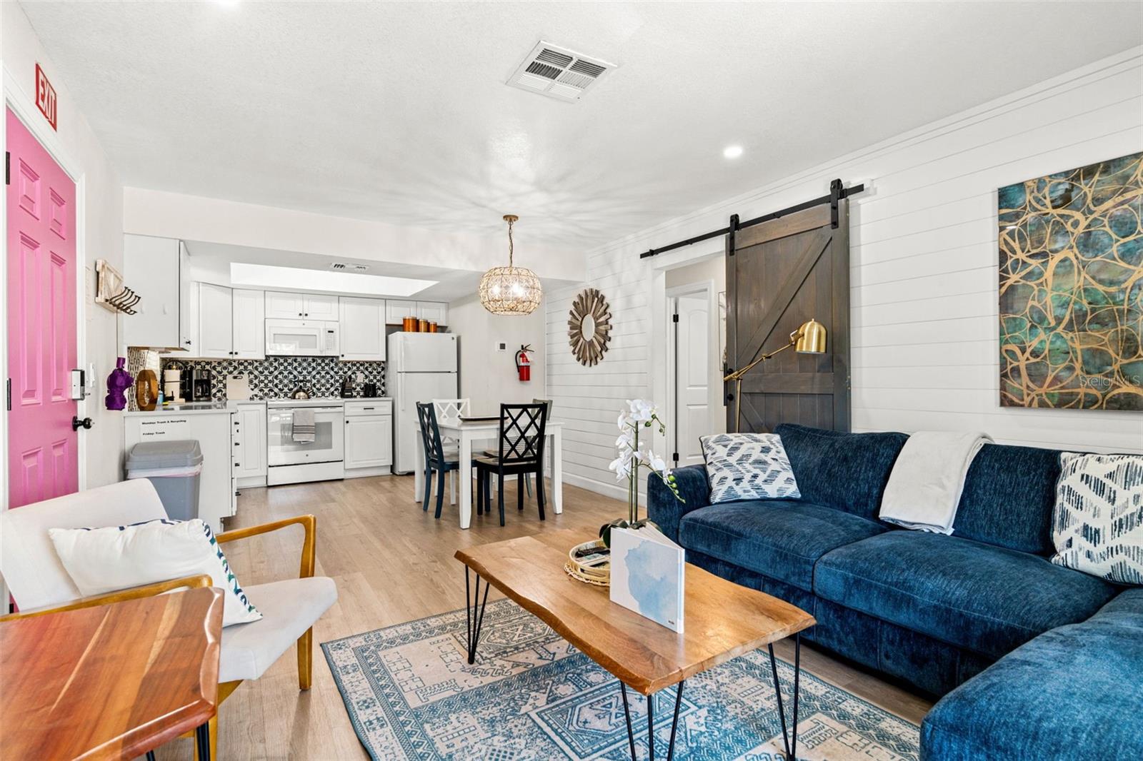 EDGEMERE - Residential Income
