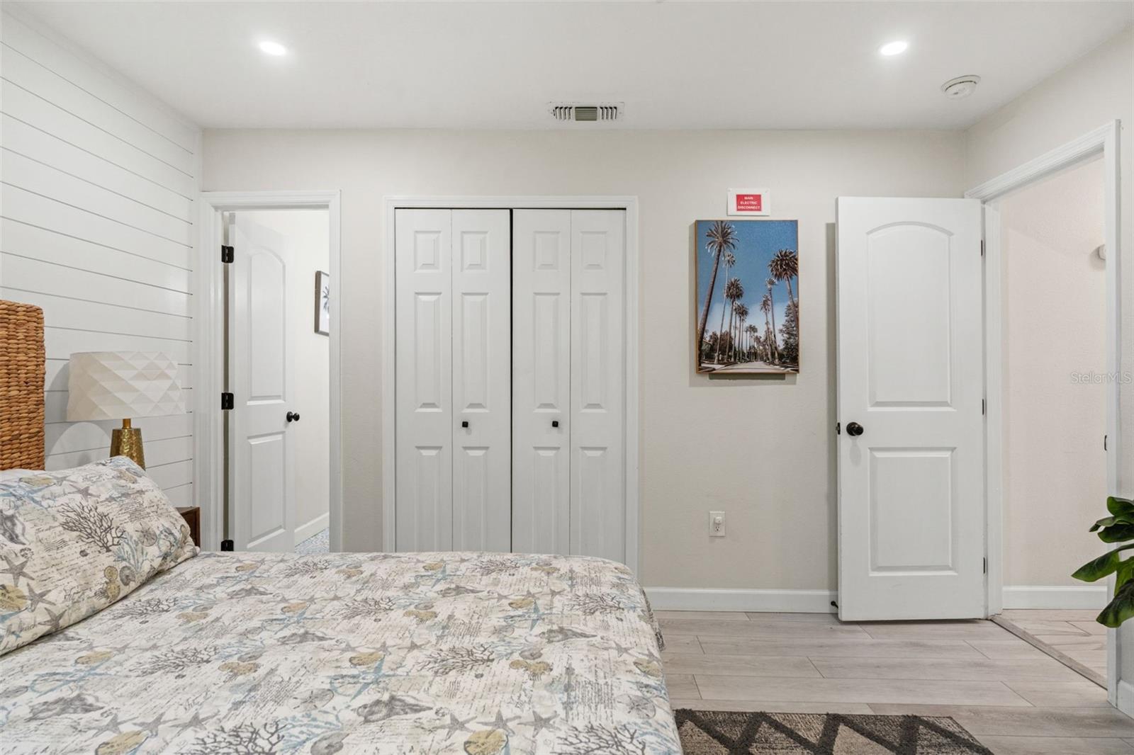EDGEMERE - Residential Income