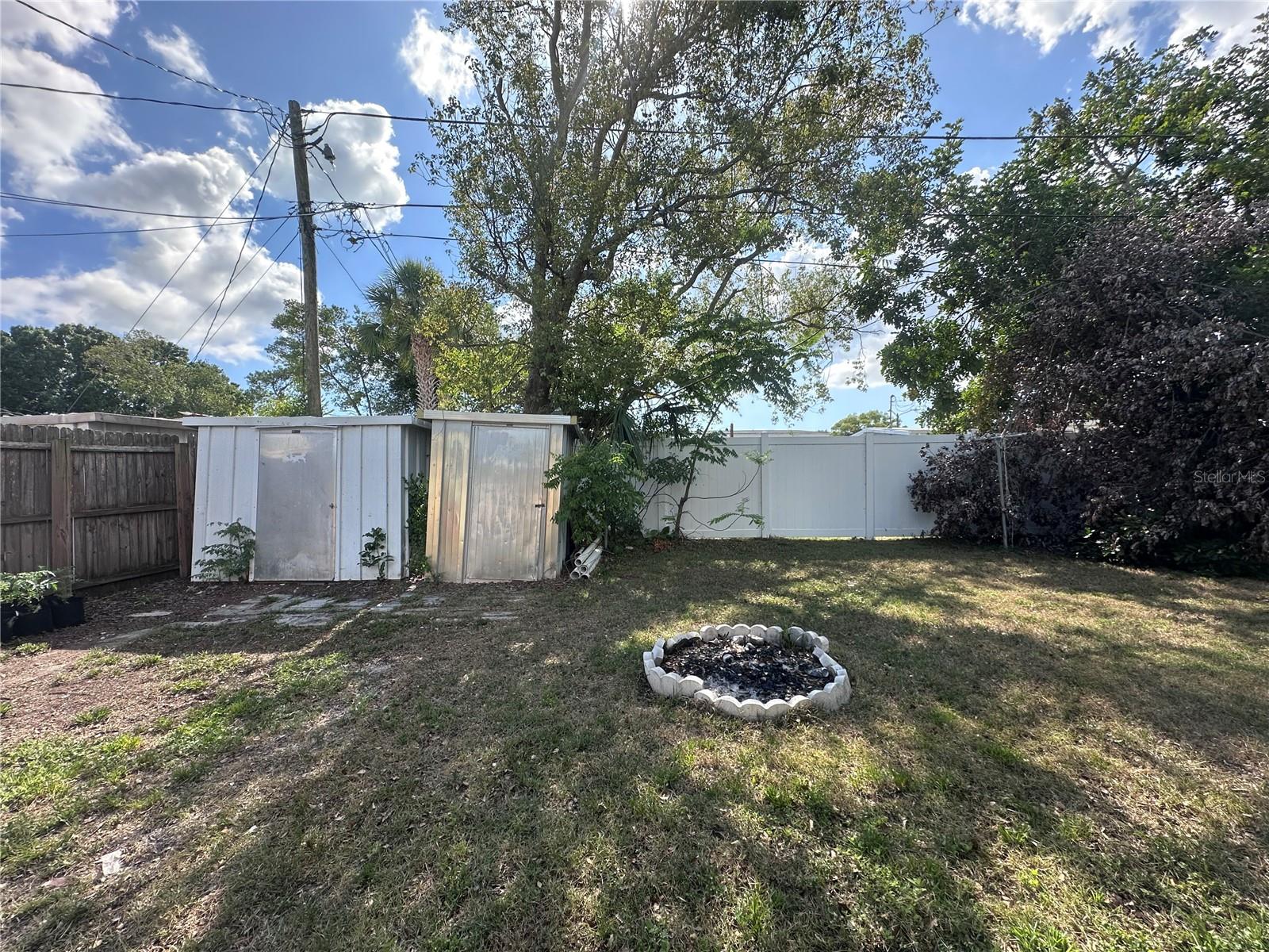 ORANGE LAKE VILLAGE - Residential Lease