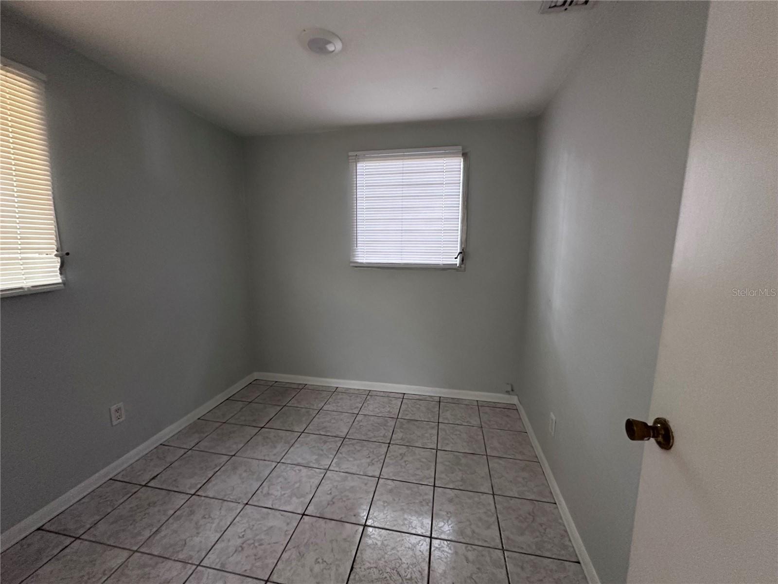 ORANGE LAKE VILLAGE - Residential Lease
