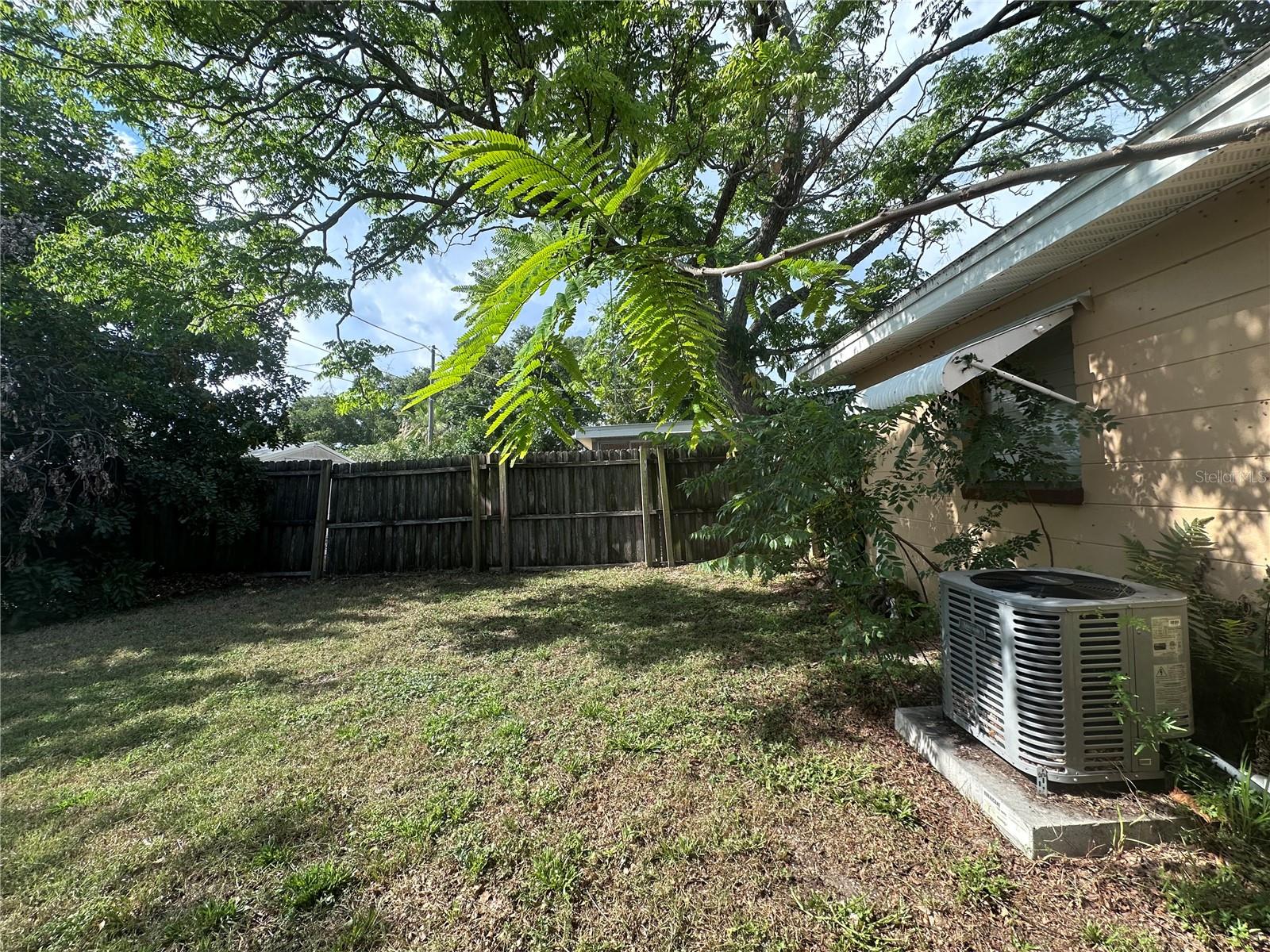 ORANGE LAKE VILLAGE - Residential Lease