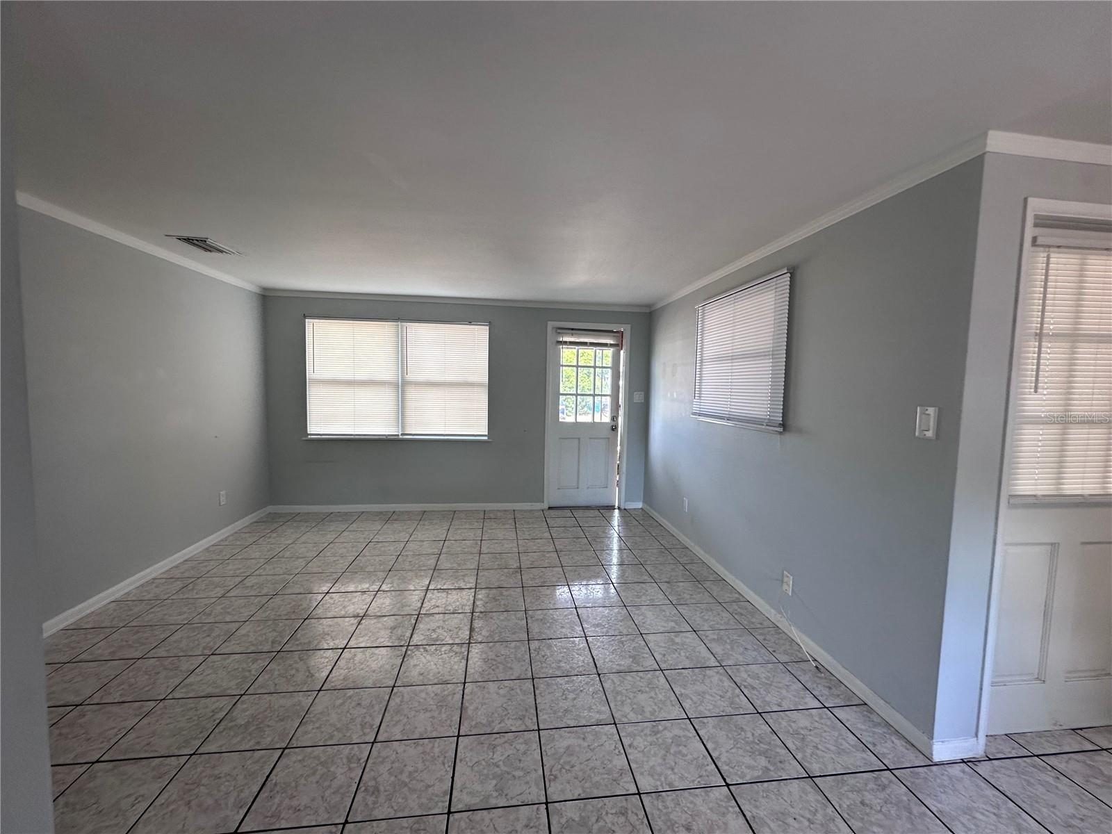 ORANGE LAKE VILLAGE - Residential Lease