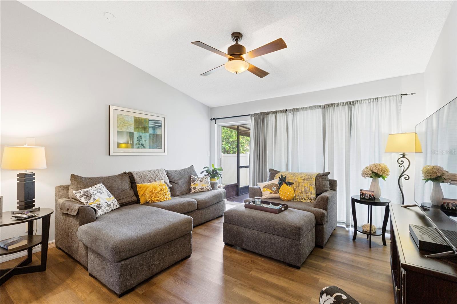 HEATHER RIDGE VILLAS IV CONDO - Residential