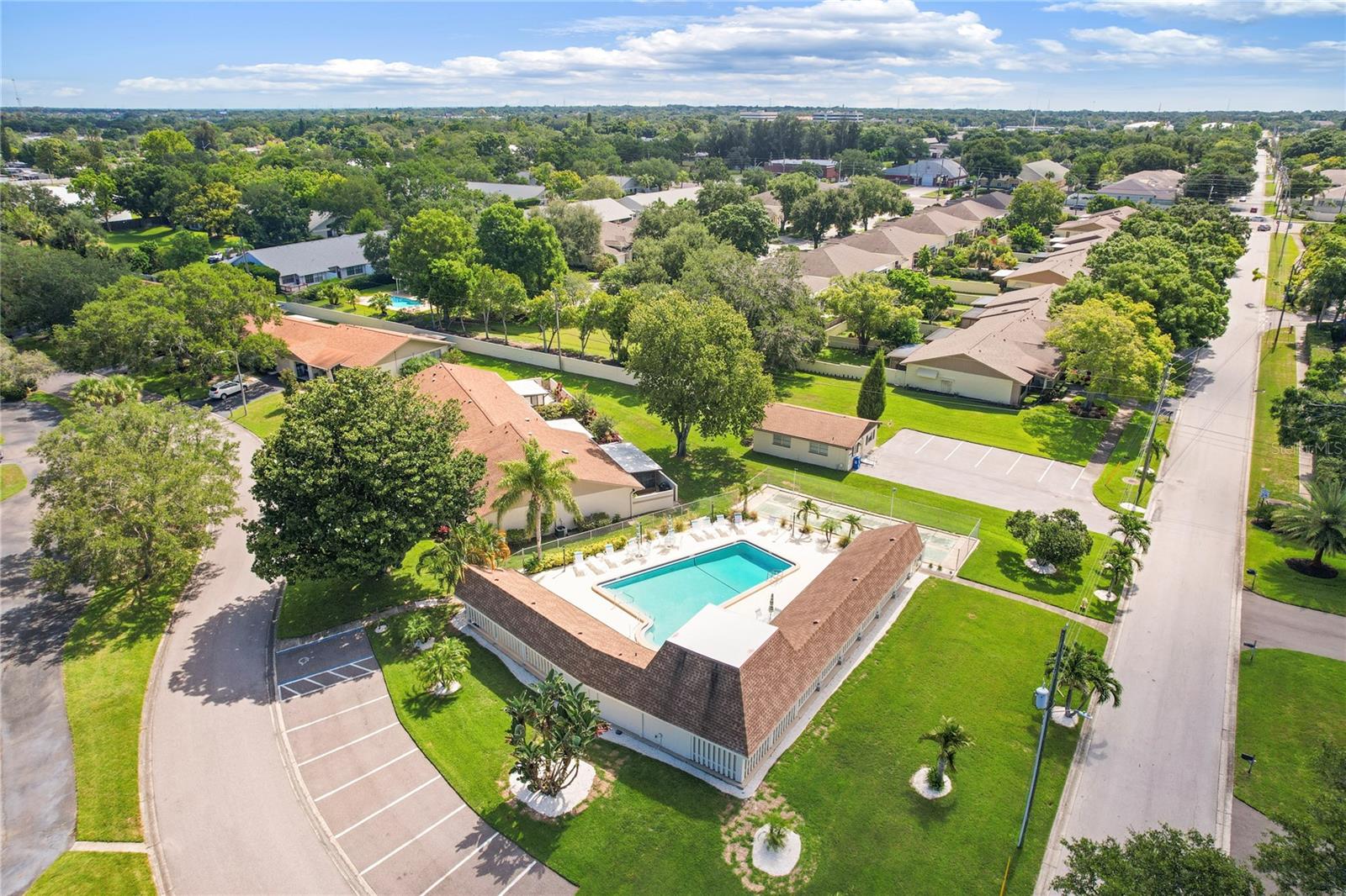 HEATHER RIDGE VILLAS IV CONDO - Residential
