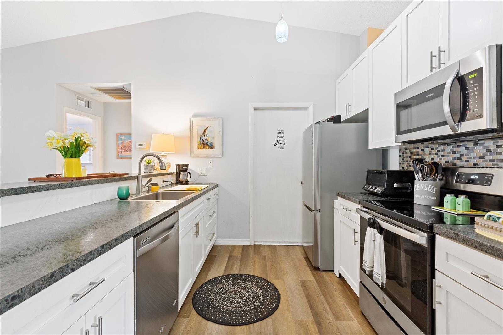 HEATHER RIDGE VILLAS IV CONDO - Residential