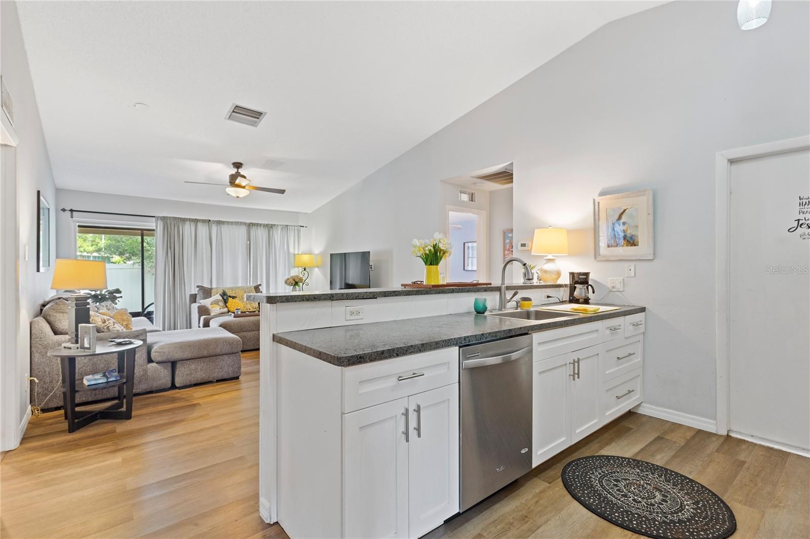 HEATHER RIDGE VILLAS IV CONDO - Residential