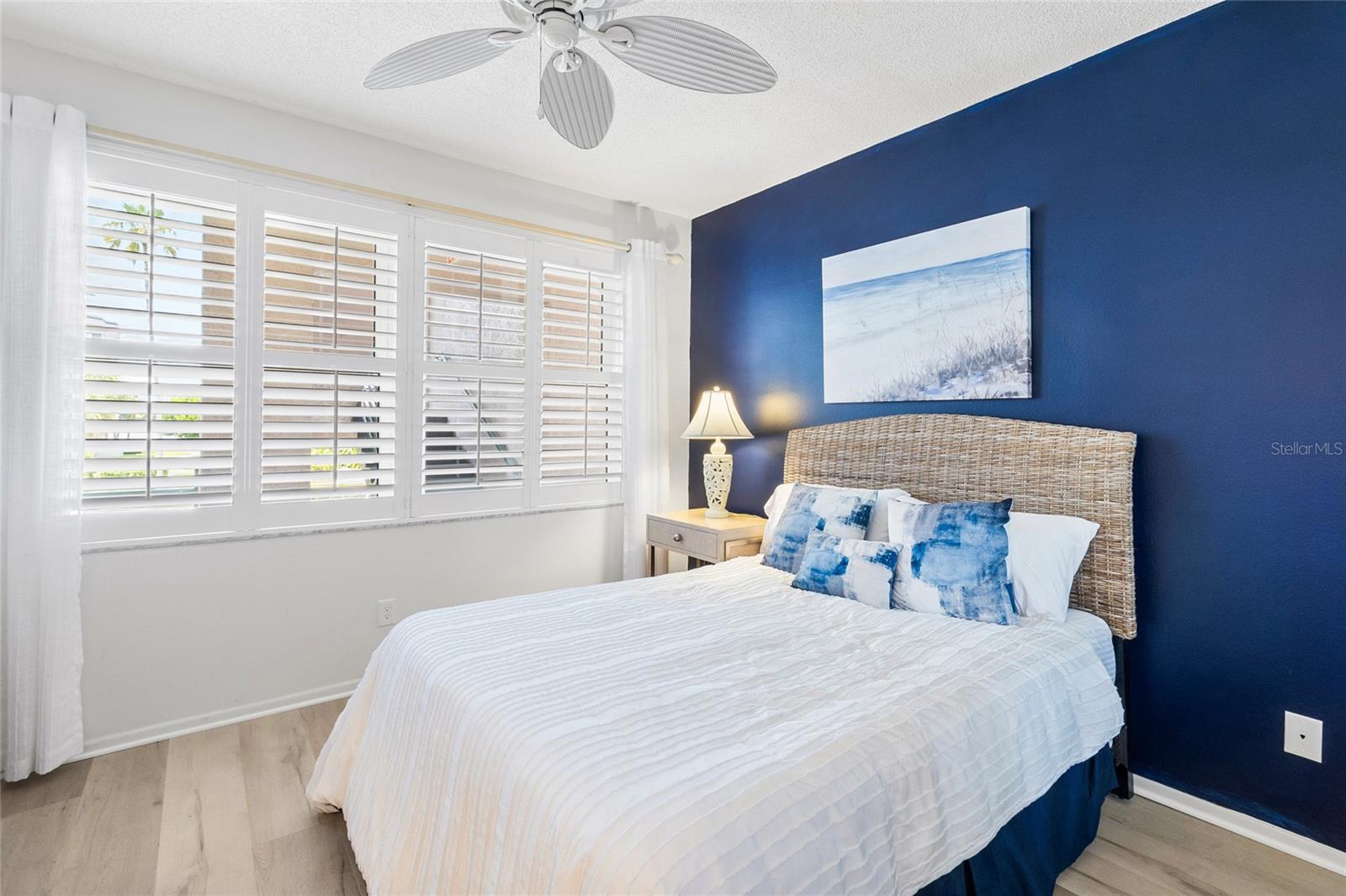 CORAL POINTE - Residential