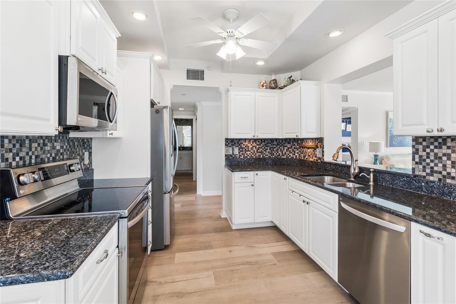 CORAL POINTE - Residential