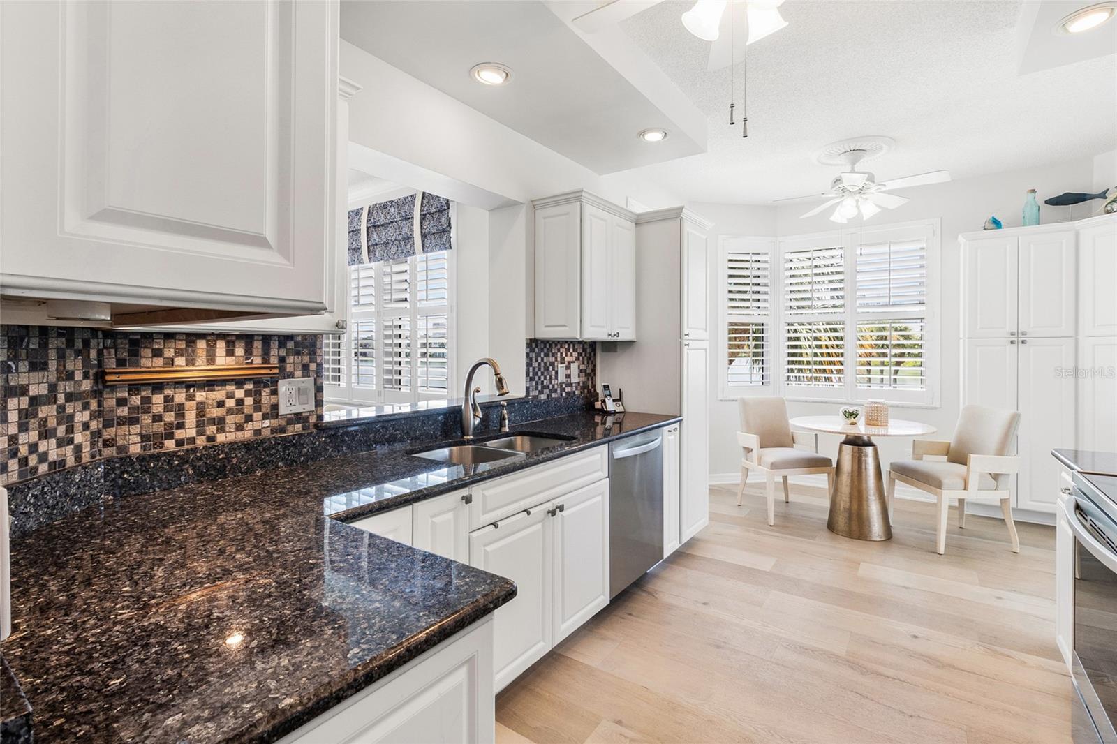 CORAL POINTE - Residential