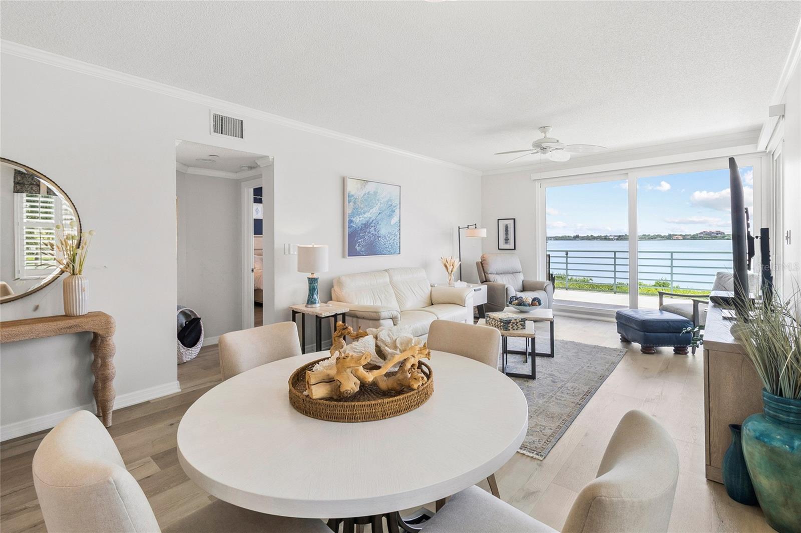 CORAL POINTE - Residential