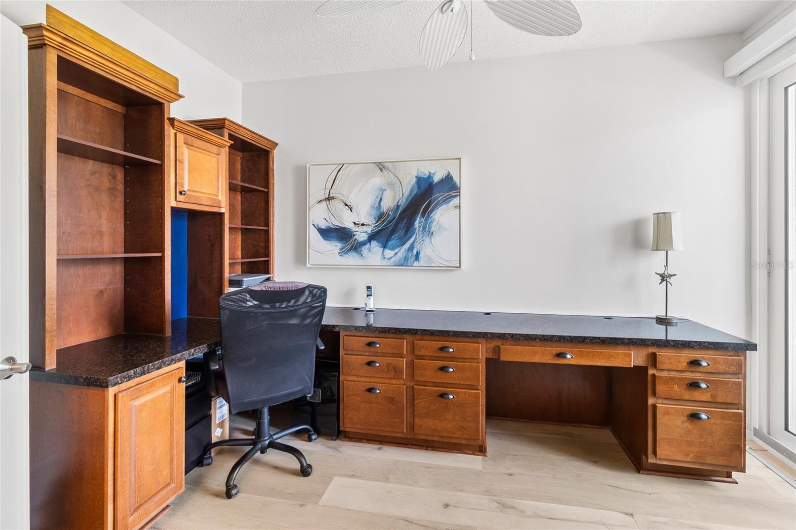 CORAL POINTE - Residential