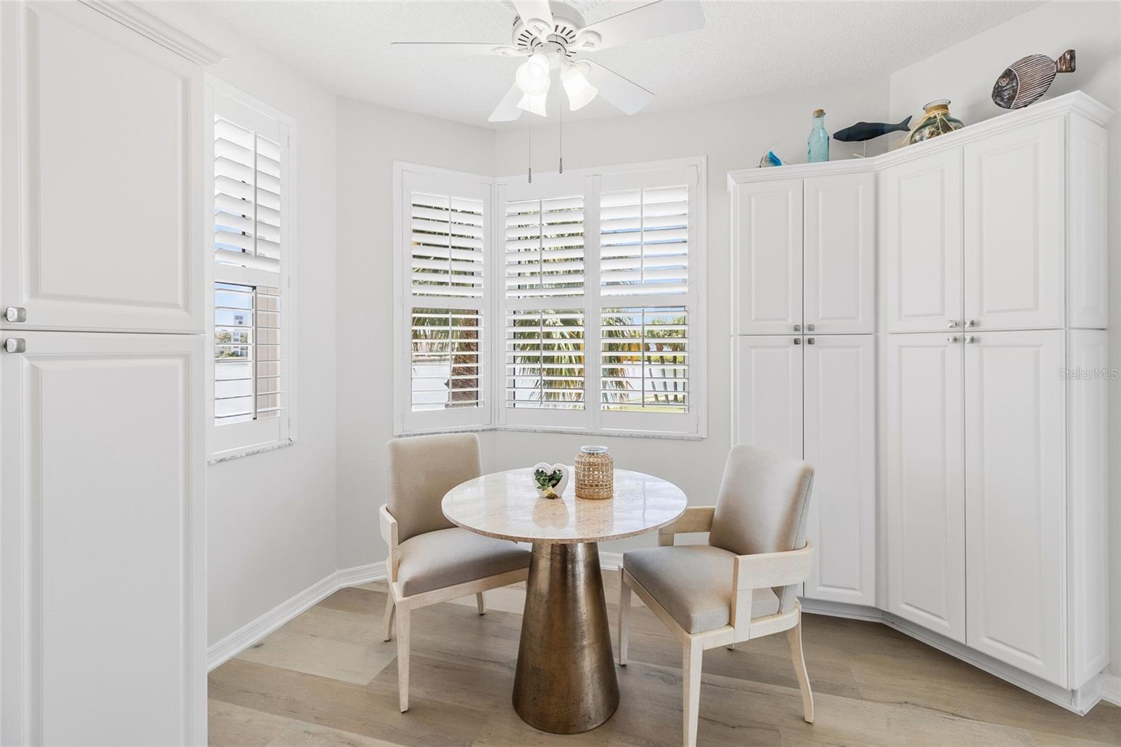 CORAL POINTE - Residential