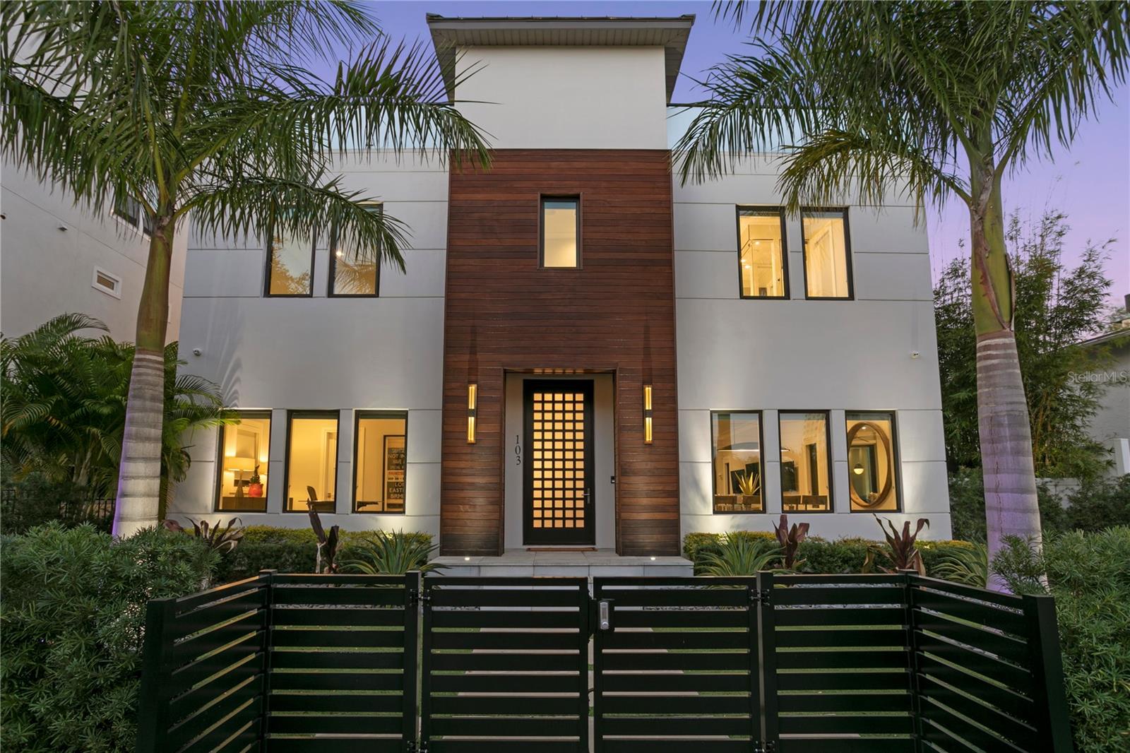 5TH AVE TWNHMS - Residential
