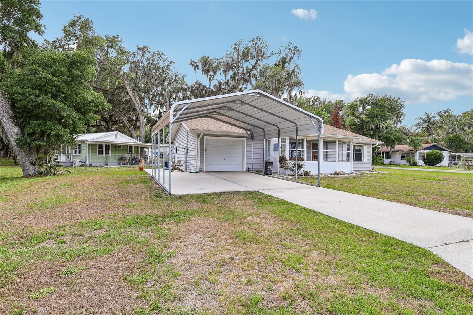 TRACYS POINT - Residential