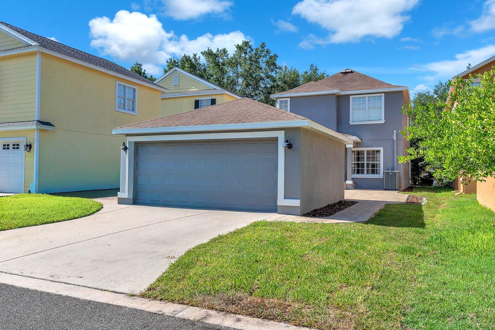 FISHHAWK RANCH TOWNCENTER PHAS - Residential