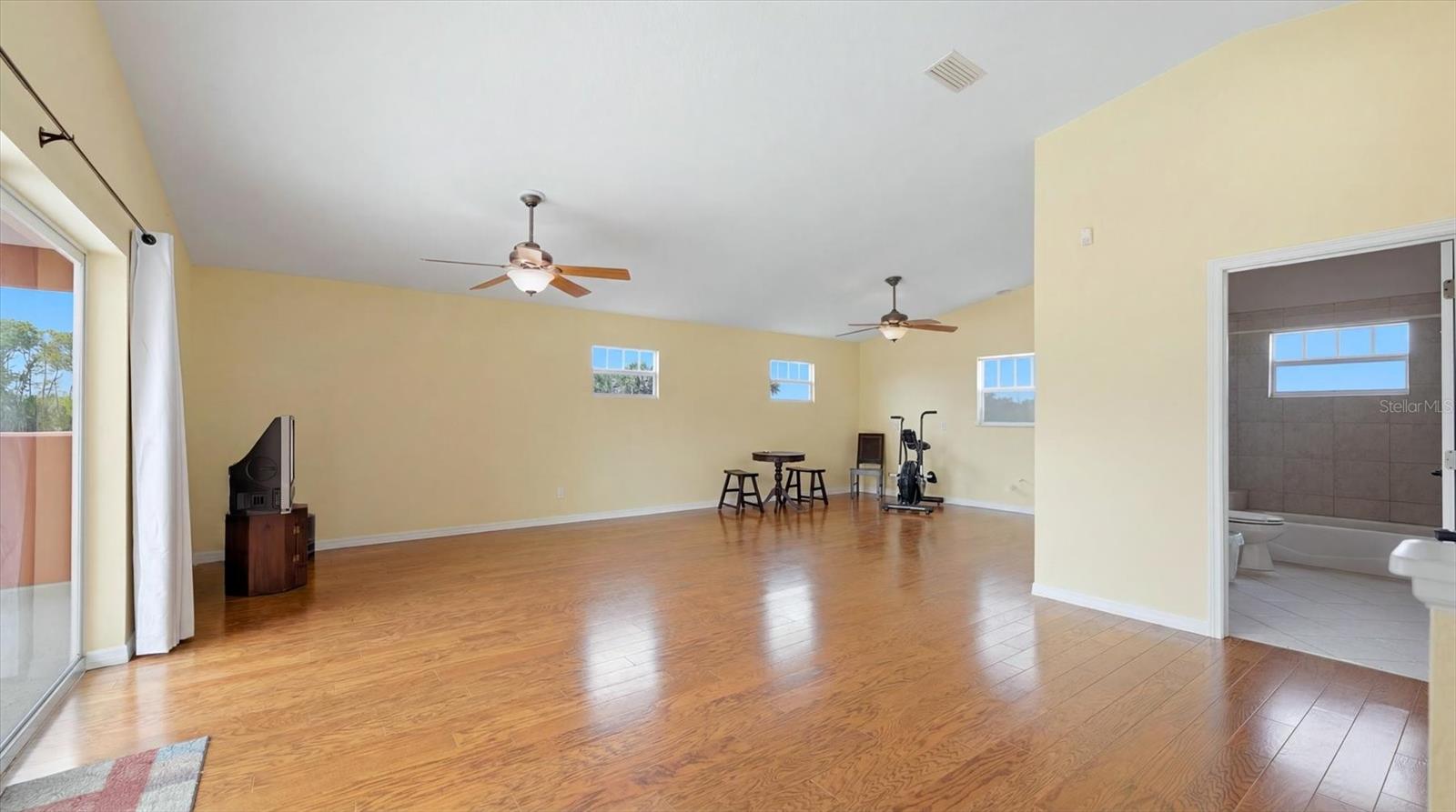 ENGLEWOOD SUB OF GROVE LT 90 - Residential