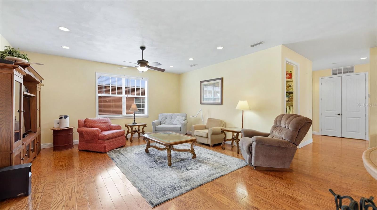 ENGLEWOOD SUB OF GROVE LT 90 - Residential