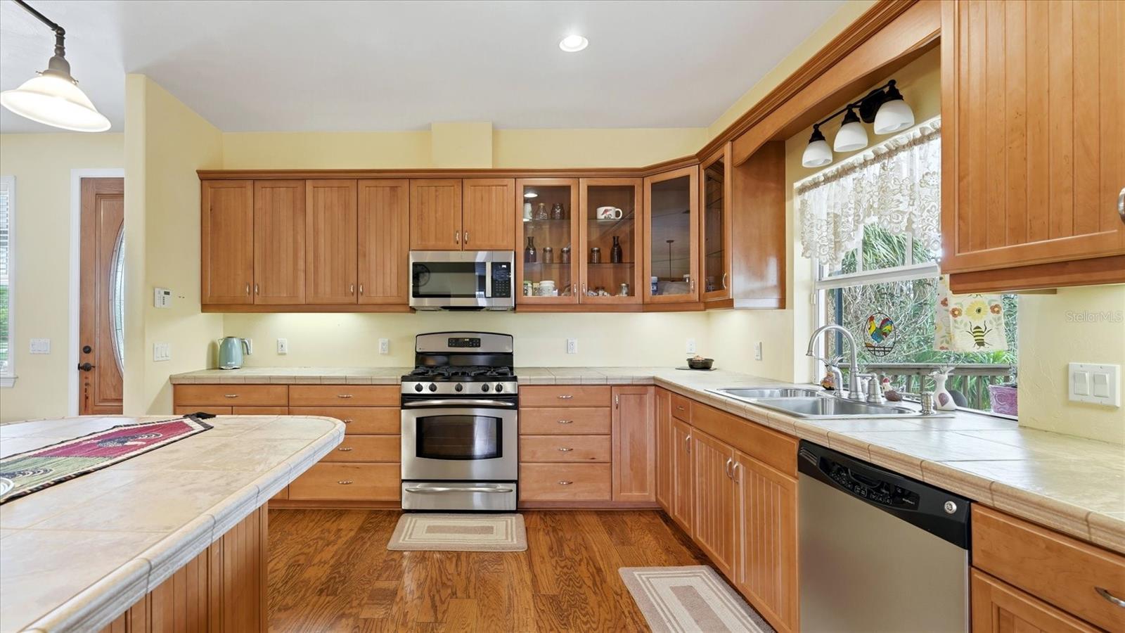 ENGLEWOOD SUB OF GROVE LT 90 - Residential
