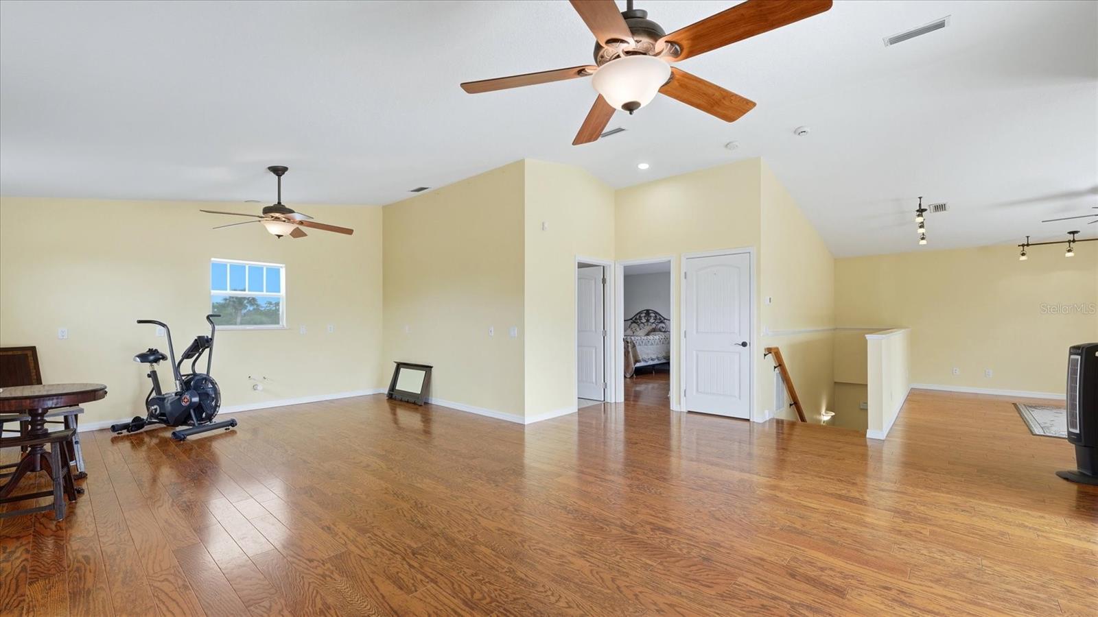 ENGLEWOOD SUB OF GROVE LT 90 - Residential