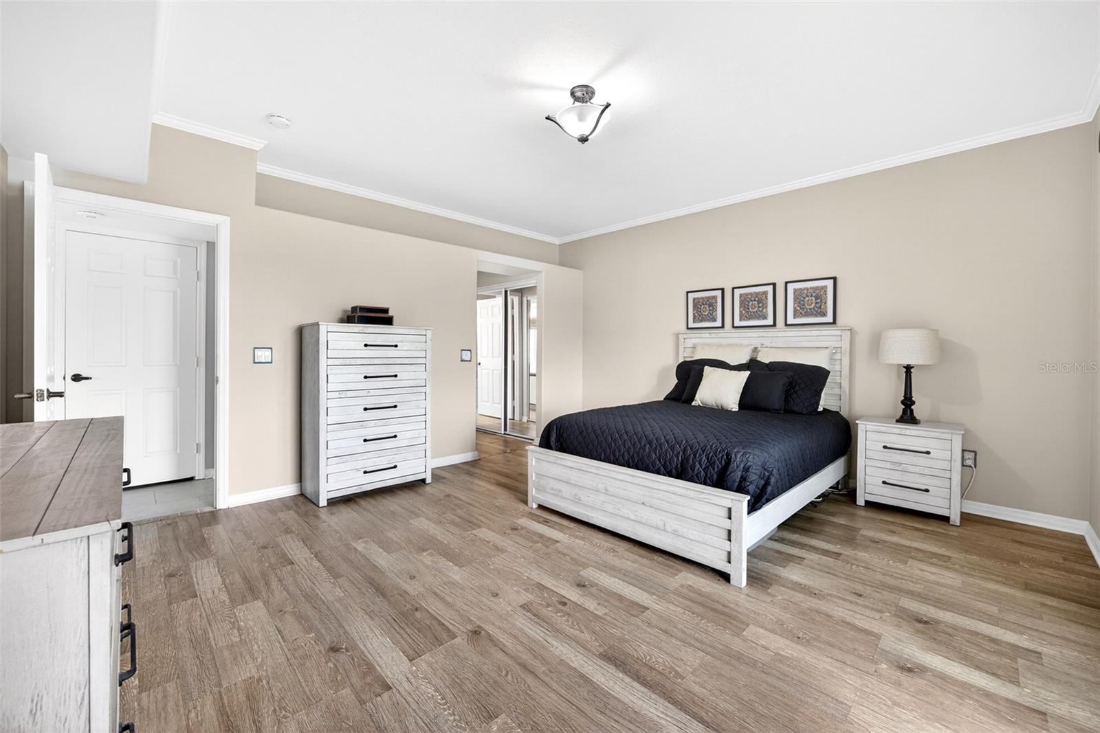 7 LAKES CONDO 01 - Residential