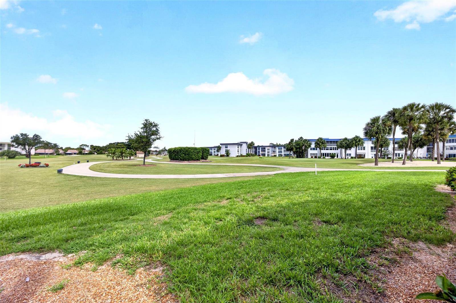 7 LAKES CONDO 01 - Residential