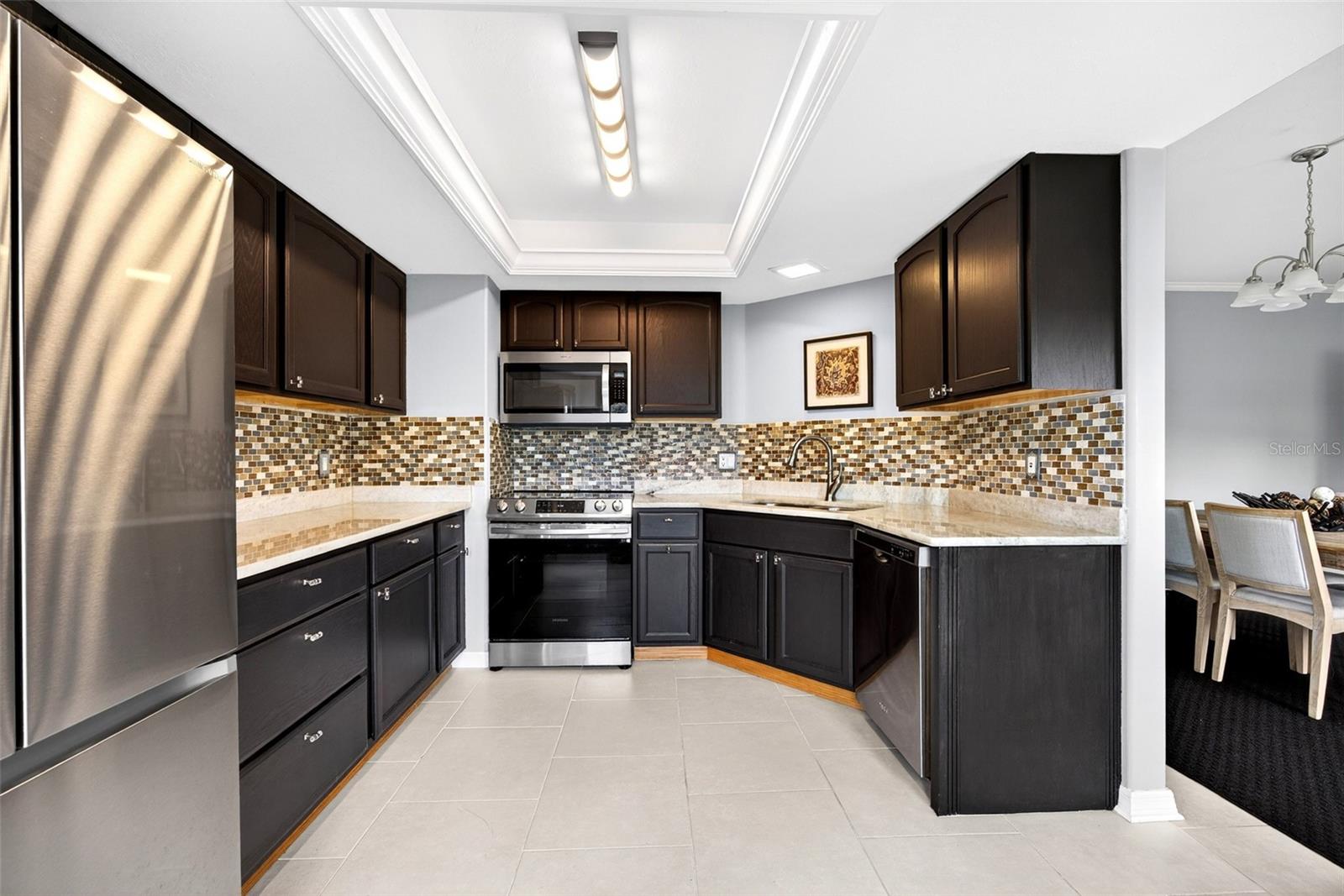 7 LAKES CONDO 01 - Residential