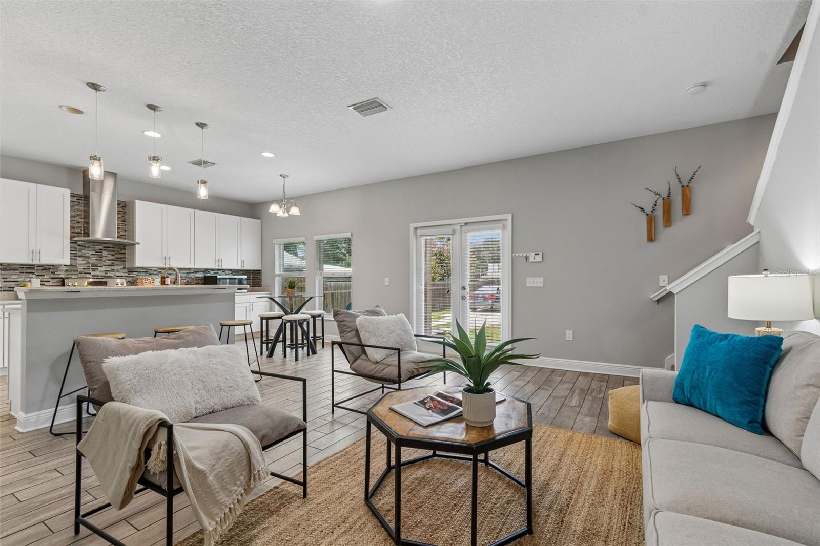 MC DAVIDS EAST SEMINOLE SUBDI - Residential