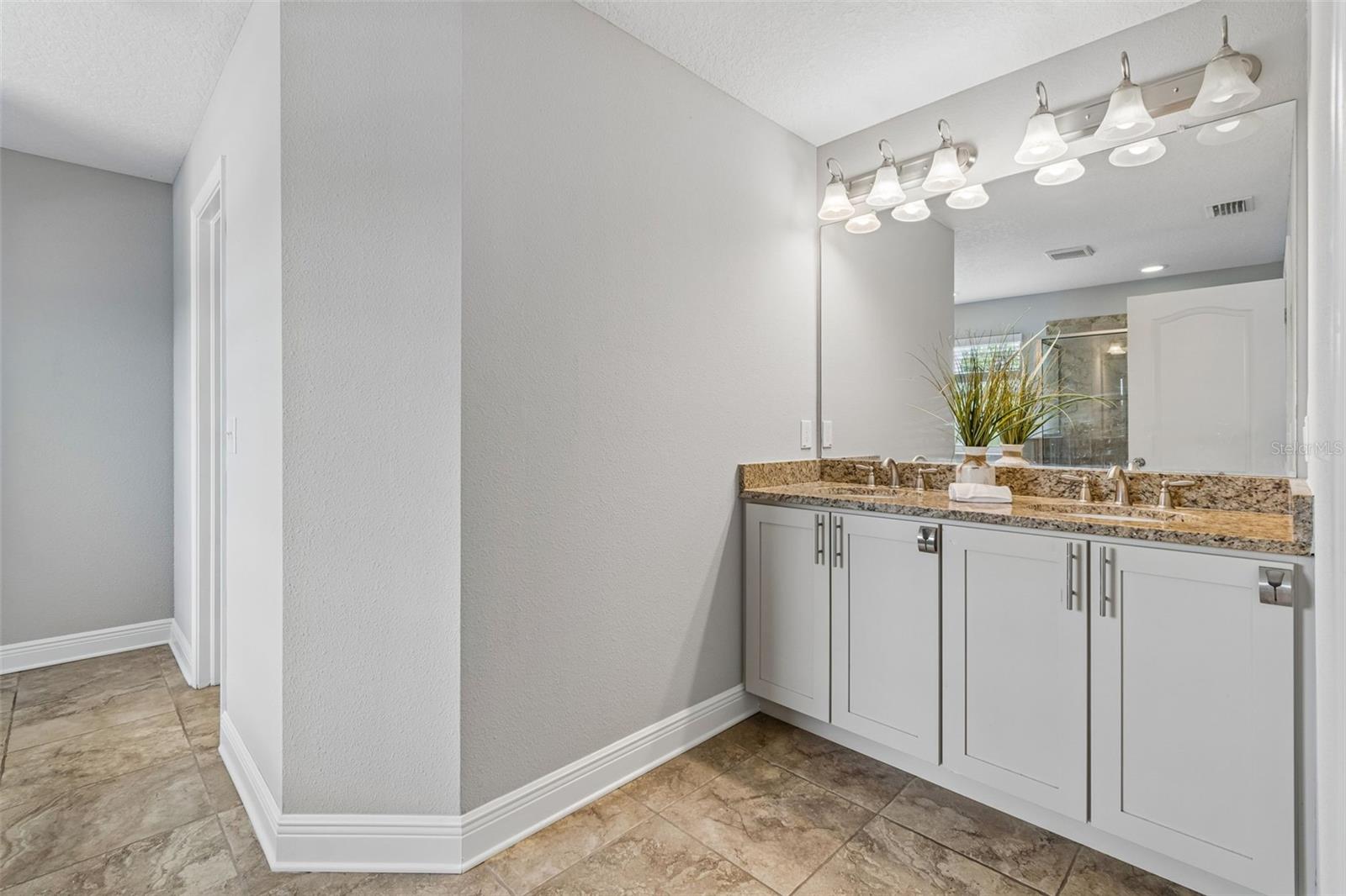 MC DAVIDS EAST SEMINOLE SUBDI - Residential