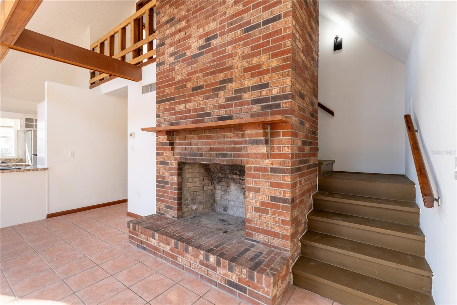 EAST UMATILLA - Residential