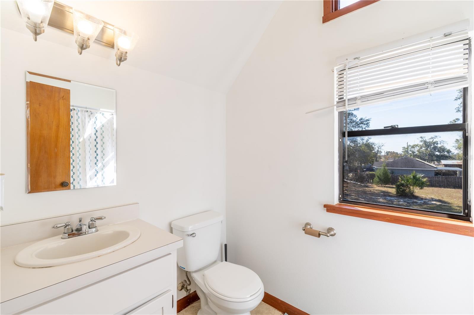 EAST UMATILLA - Residential